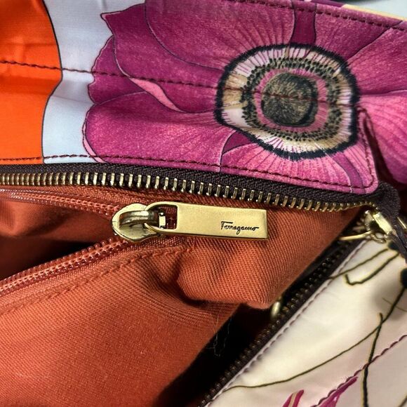 Salvatore Ferragamo Multicolor Fiera Print Nylon and Leather Tote Handbag - EUC - Picture 15 of 16